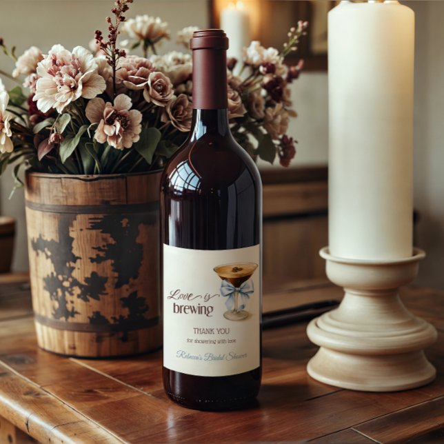 Kärlek bryggs Blåa band kaffebröllopsfest Vinflaska Etikett (Skapare uppladdad)