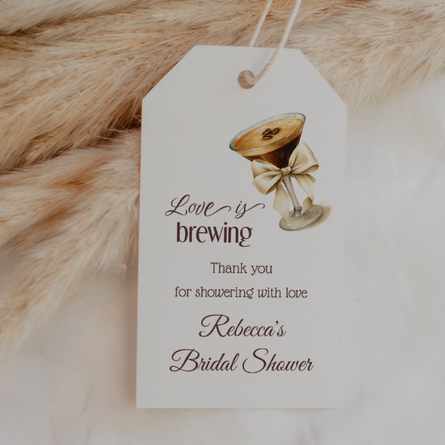 Kärlek bryggs Bow Espresso Martini Bröllopsdusch Presentetikett (Skapare uppladdad)