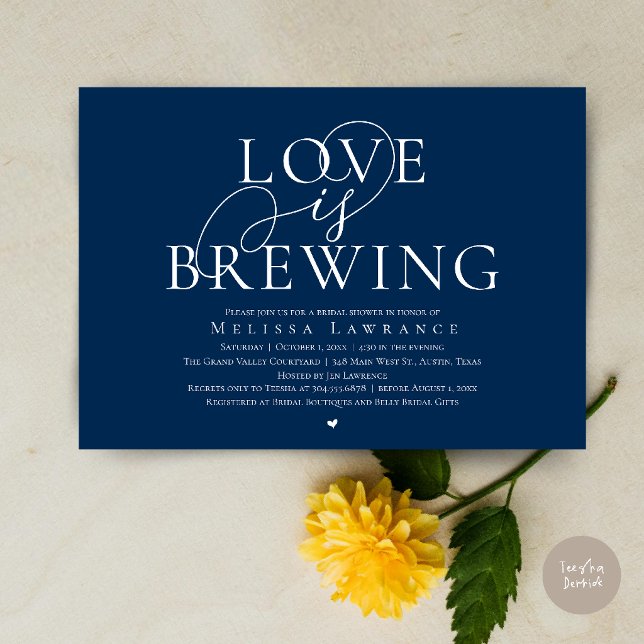 Kärlek bryggs elegant bröllopsdusch för bruden inbjudningar (Love Is Brewing Elegant Script Bridal Shower Invitation Card Beer Wine Bar in Navy Blue)