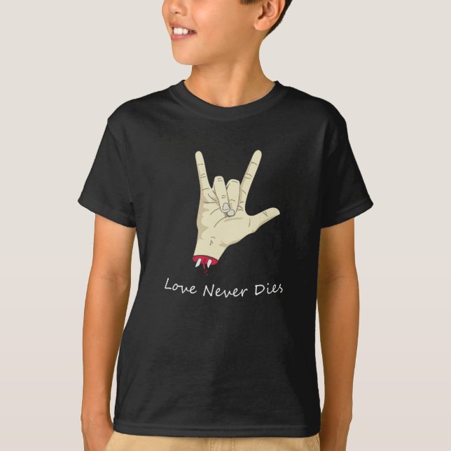 Kärlek dör aldrig t shirt (Framsida)