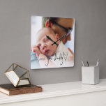 Kärlek Du pappa New Pappa Anpassningsbar Baby Phot Fyrkantig Klocka<br><div class="desc">Kärlek Du pappa New Pappa Anpassningsbar Baby Photo. En gåva från pappa kommer att vara stolt över att lägga sig på väggen,  helt enkelt byta ut exempelfotot mot ditt eget,  som är ovanför den förinställda typografin Kärlek Din pappa och hjärtmotiv. TIP skörd,  du bild ska kvadrera först.</div>