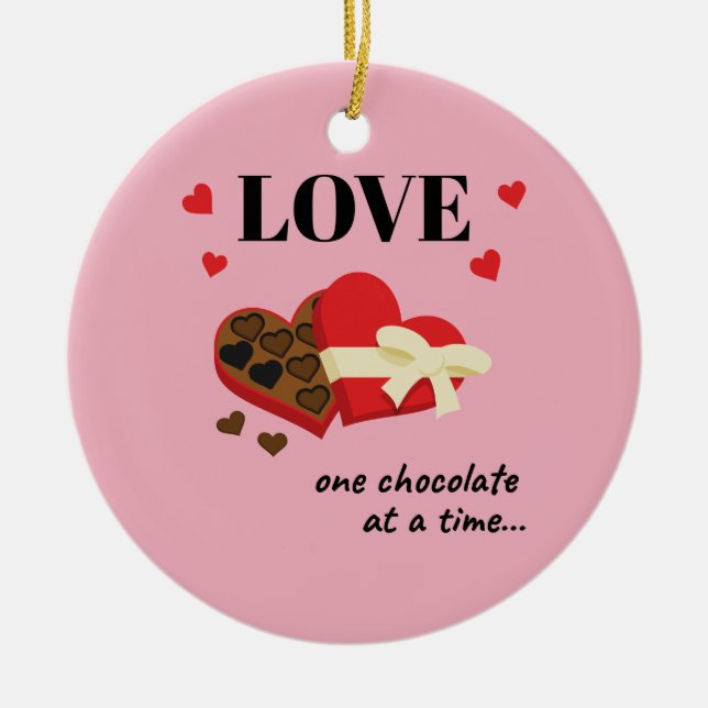 Kärlek Ett choklat i en tidsinställd, nuftig citat Julgransprydnad Keramik (Framsidan)