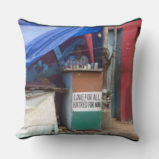 Kärlek för alla, hat för inga, Chennai Kudde (Framsida)