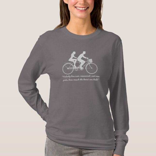 KÄRLEK HAR ALDRIG MÄTTS. T SHIRT (Framsida)