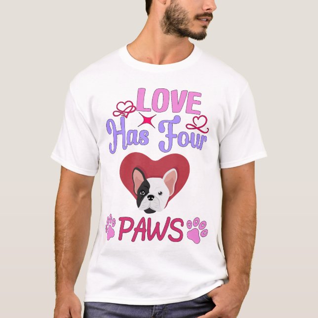 Kärlek har fyra Tass Alla hjärtans dag-bulldog par T Shirt (Framsida)