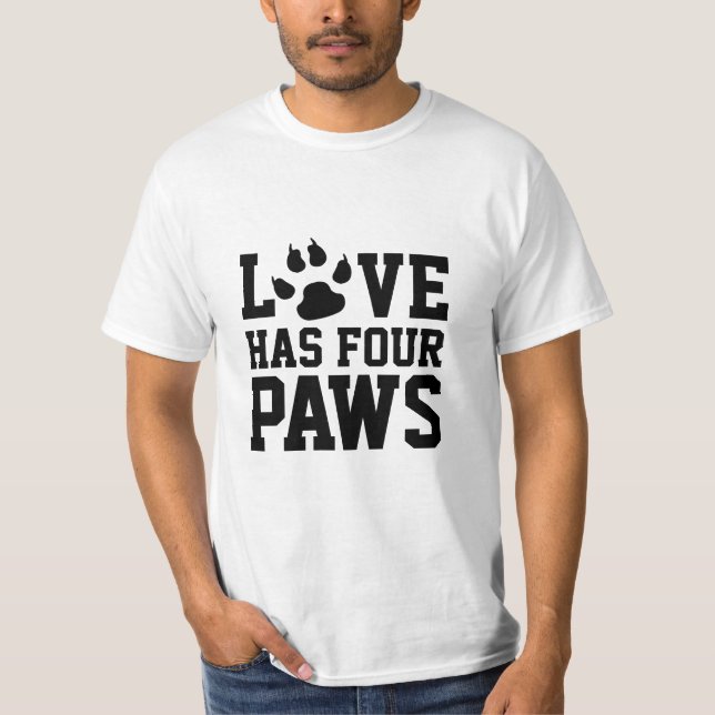 Kärlek har fyra Tass T Shirt (Framsida)