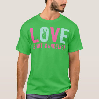 Kärlek har inte annullerats 4 t shirt