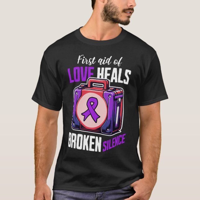 Kärlek Heals Broken Silence T Shirt (Framsida)