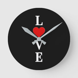 KÄRLEK Heart Black and White Modern Chic Rund Klocka