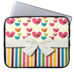 kärlek-hjärtan med retrololly valentin och rand laptop fodral