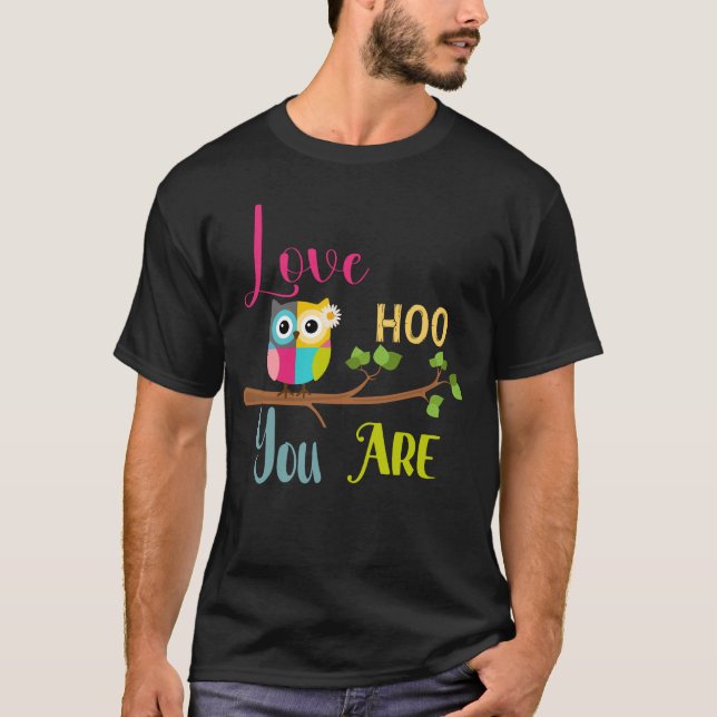Kärlek Hoo du är Autism Uggla T Shirt (Framsida)