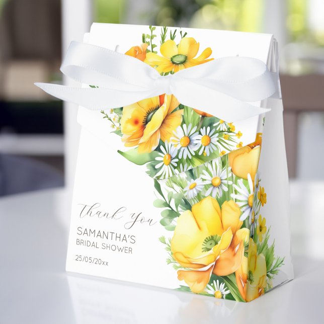 Kärlek i blomman vår sommartid möhippa presentaskar (Love in bloom spring summer bridal shower favor box bridal shower favors yellow wild daisy buttercup)