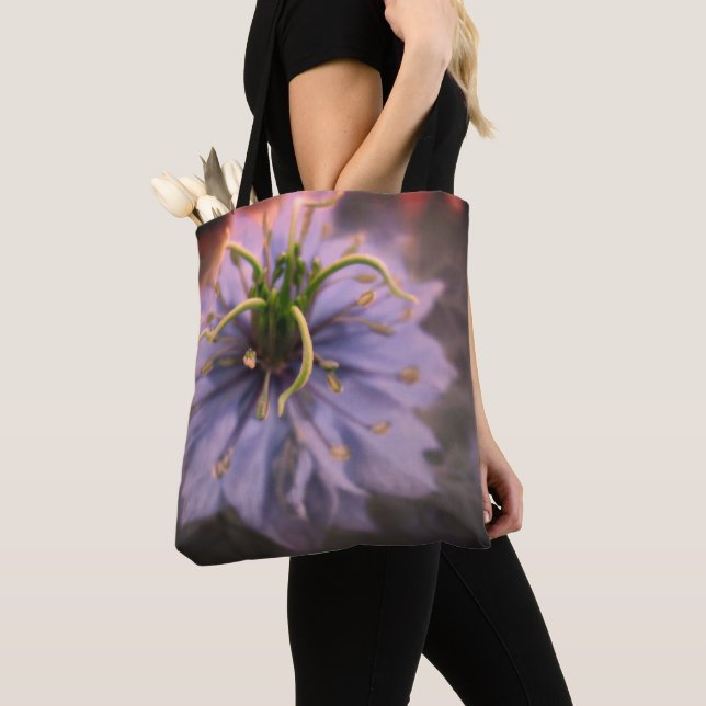 Kärlek i den mystiska borstade polyester tote tygkasse (Närbild)