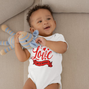 Kärlek i en shirt, Valentine Hearts och Kärlek T Shirt