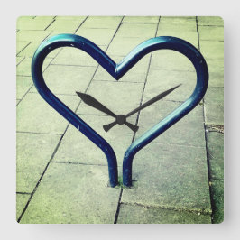 Kärlek, i staden fyrkantig klocka