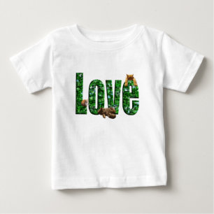 Kärlek i varje purr: Kittens spelar på Ord Kärlek T Shirt