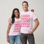 KÄRLEK IS KÄRLEK Rosa Orange Sweet Rainbow Mönster T Shirt<br><div class="desc">Anpassa den här coolan genom att lägga till en egen text. Kolla min butik för mer! Om du köper den,  tack! Se till att du  en pic på Instagram i handling och märkre mig @shoshannahscribbles :)</div>