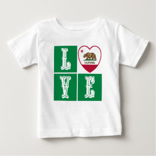 Kärlek Kalifornien Statlig flagga Heart-Pridet T Shirt