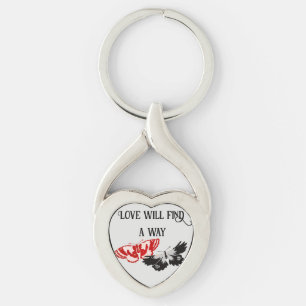 Kärlek kommer att hitta en väg med Vintage fjärila Twisted Heart Silverfärgad Nyckelring