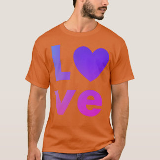 Kärlek med ett lila hjärta rolig t shirt