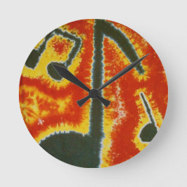 Kärlek Musik noter Tie Dye Rund Klocka