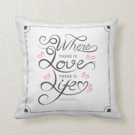 Kärlek och dekorativ kudde för citationstecken |