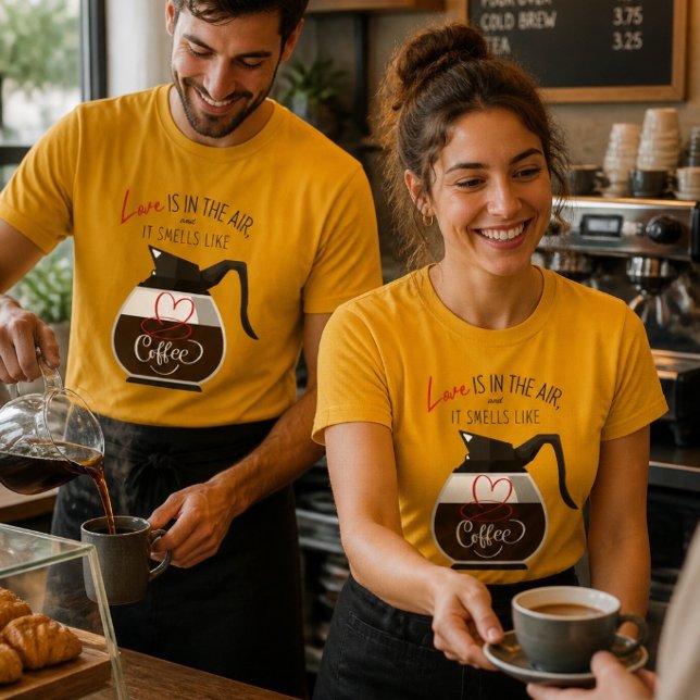 Kärlek och kaffe dum t-shirt (Skapare uppladdad)