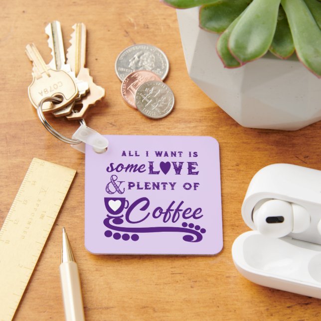 Kärlek och kaffe lägg till initialer lila nyckelring (Skrivbord)