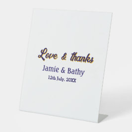 Kärlek och tack lila orange ett par namn datum