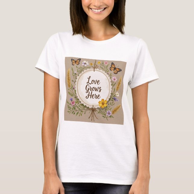 Kärlek odlar boho, vilda blommor, vete, fjärilar t shirt (Framsida)