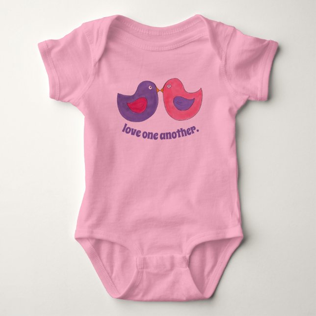 Kärlek One Ytterligare Rosa Lila Dove Lovebird Bir Tee (Framsida)