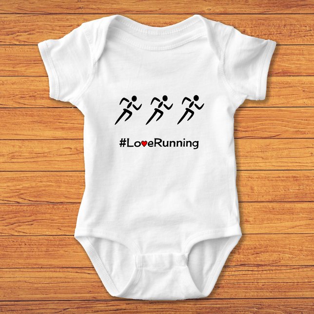 Kärlek Running-slogan-springer Tee Shirt (Skapare uppladdad)