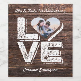 Kärlek Rustic Woodland Photo Heart Ram Monogram Vinflaska Etikett