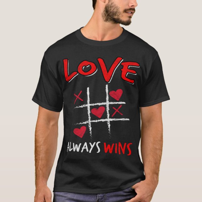 Kärlek segrar alltid valentines t shirt (Framsida)
