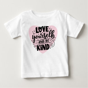 Kärlek själv och var snäll t shirt
