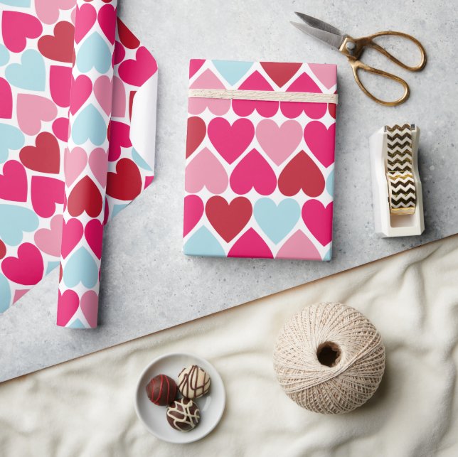 Kärlek som slår in papper presentpapper (Hantverk)