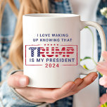 Kärlek som vaknar upp i kunskapstrumpen är min pre kaffemugg<br><div class="desc">Att visa ert politiska pride med att Kärlek vaknar upp i kännedroppen är min president kaffe Mugg. Med en djärv design som parar patriotiskt färg med ett påstående med stöd är mugg en perfekt för att njuta av din favoritdryck i hetten samtidigt som du firar dina värderingar. Oavsett om det...</div>