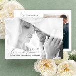 Kärlek & Tack Modern Calligraphy Photo Bröllop<br><div class="desc">Tack gästerna för att de är en del av din speciella dag med ett vackert Kärlek & Tack, Modern Calligraphy Photo Bröllop, tack. Det här fantastiska kortet har en elegant, ett modernt kalligrafteckensnitt och två söta foton, ett utfall av fullt. Dessutom gör kortets baksida att du kan ett annat speciellt...</div>