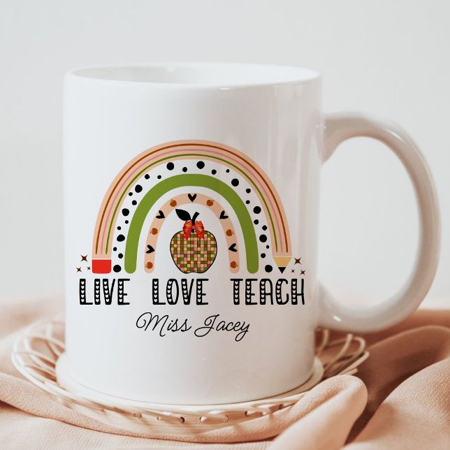 Kärlek Teach Inspire Rainbow Teacher-uppskattning Kaffemugg (LIVE LOVE TEACH RAINBOW Personalized Name Teacher mug, teacher gift, teacher appreciation gifts mug)