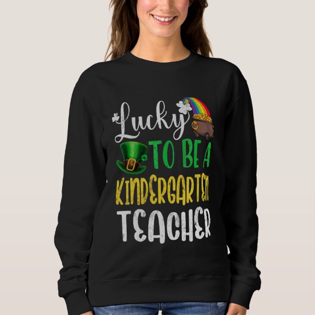 Kärlek Teaching Kindergarten Shamrock St Patricks  T Shirt (Framsida)