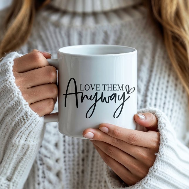 Kärlek Them ändå Faith | Typ | Hope Bible Verse Kaffemugg (Embrace faith with our finely crafted mug, expressing your beliefs with refined style.)