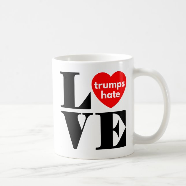 Kärlek Trumps Hate Kaffemugg (Höger)