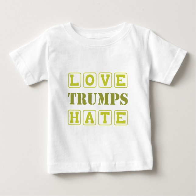 KÄRLEK TRUMPS HATE TEE SHIRT (Framsida)