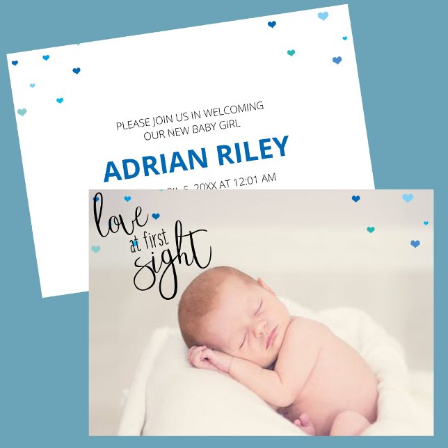 Kärlek vid Baby vid första påseendet Meddelande (Blue love at first sight photo birth announcement card with blue hearts)