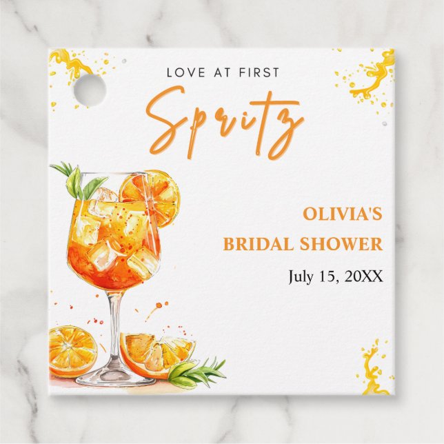 Kärlek vid First Spritz Cocktail Orange Möhippa Gåvor Etiketter (Framsida)