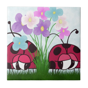 Kärlek vid första ögonkastsladda Ladybug Illustrat Kakelplatta