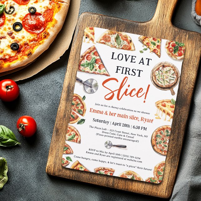 Kärlek vid första segmentet av Pizza Möhippa Par S Inbjudningar (Love at First Slice Pizza Bridal Couples Shower Invitation)