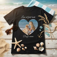 "Kärlek Vid Första Skall" Skräddarsydd T-Shirt Med