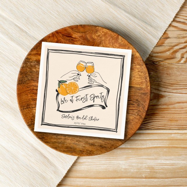 Kärlek vid första spritz retro orange bröllopsdusc pappersservett (Love at first spritz retro orange hand drawn sketch border bridal shower template napkins modern )