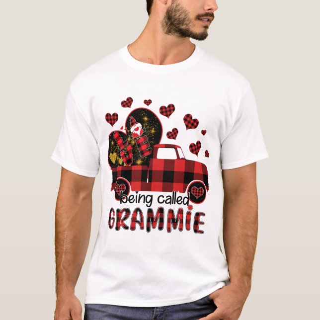 Kärlek vid namn Grammie Red Lastbil Gnome Valentin T Shirt (Framsida)